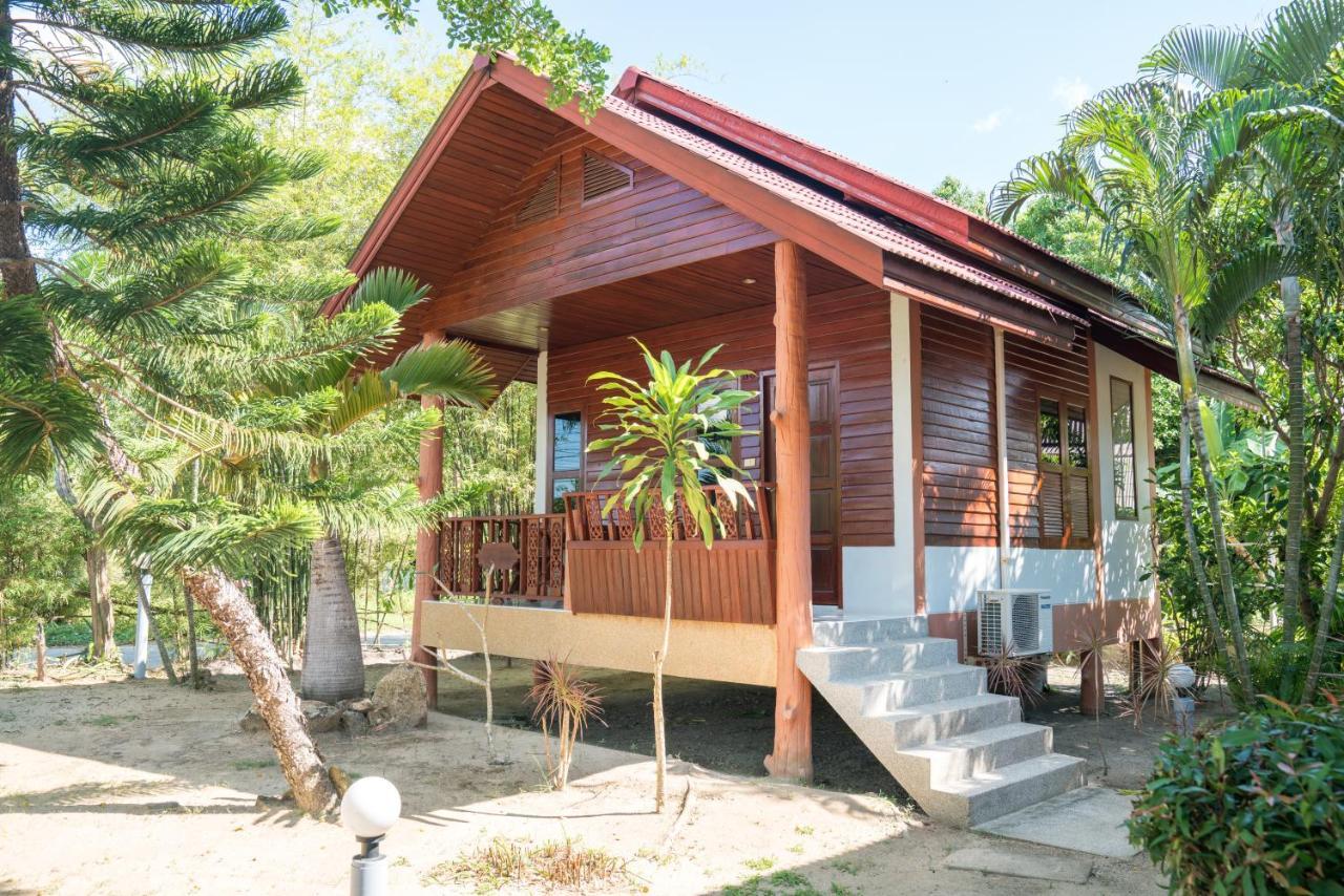 Phangan Lodge Ban Tai Exterior photo