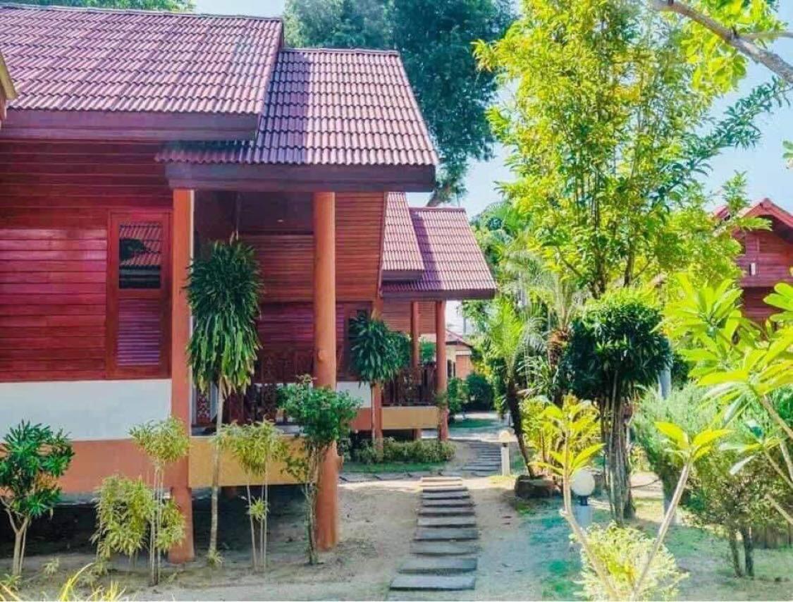 Phangan Lodge Ban Tai Exterior photo