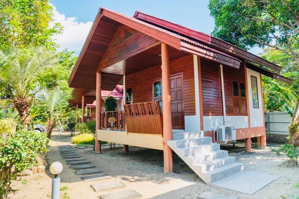 Phangan Lodge Ban Tai Exterior photo